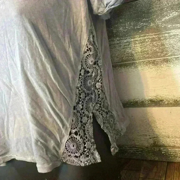 Women’s Aeropostale top size small - Picture 2 of 2